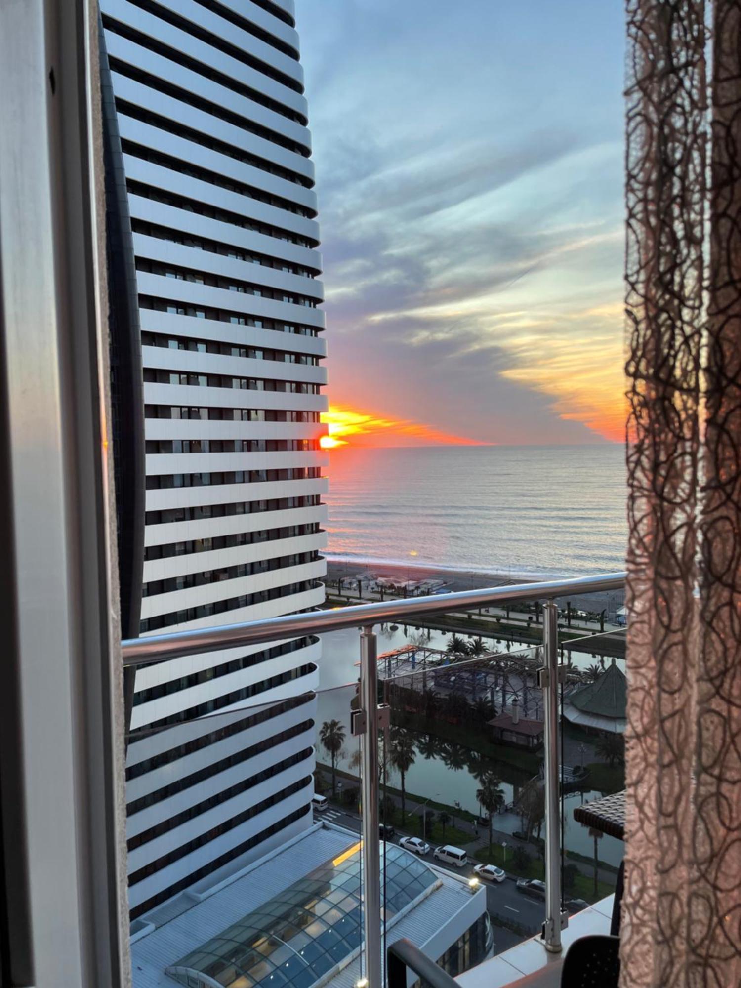 Roini Apartment Batumi Exteriér fotografie