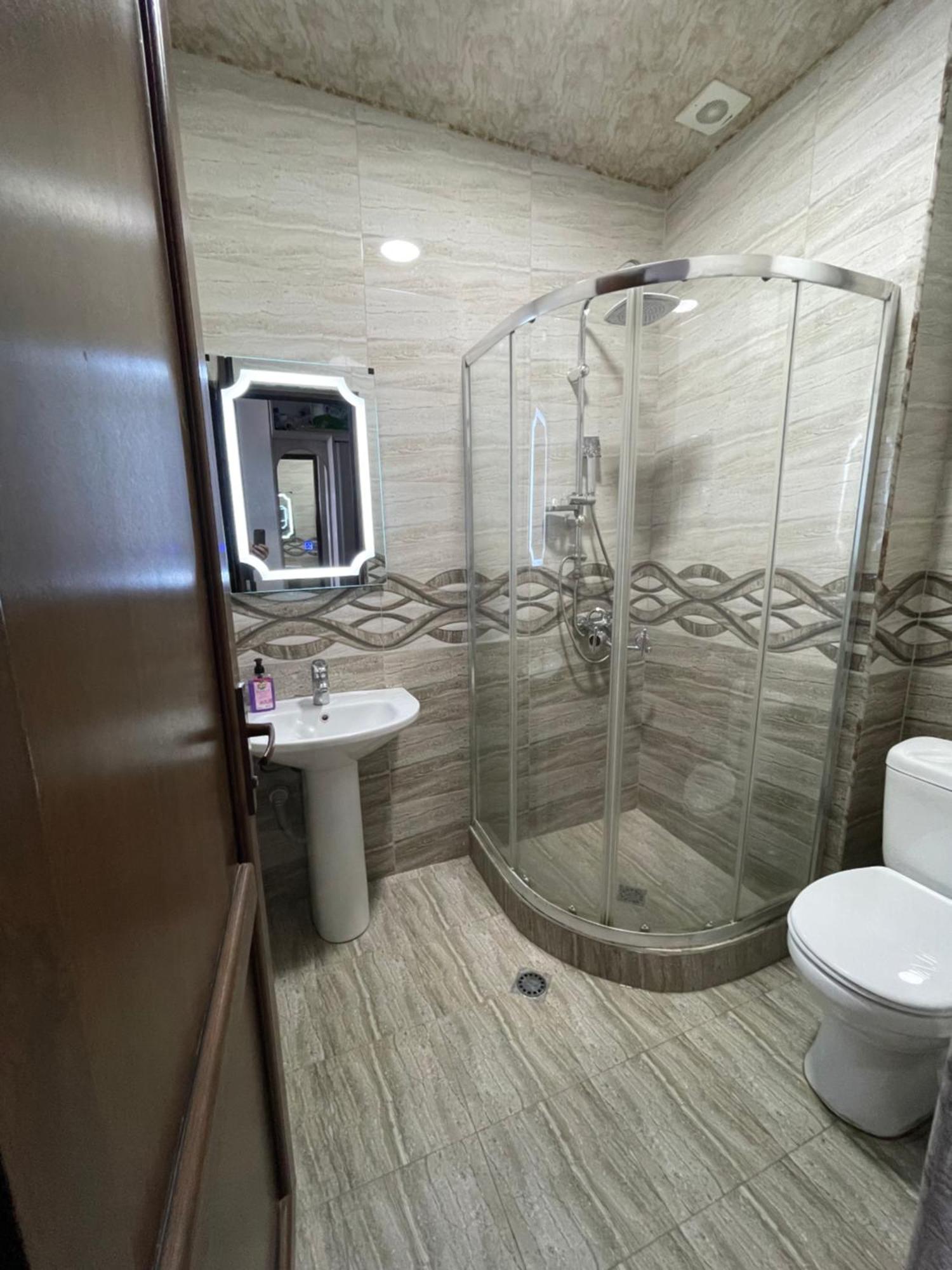 Roini Apartment Batumi Exteriér fotografie