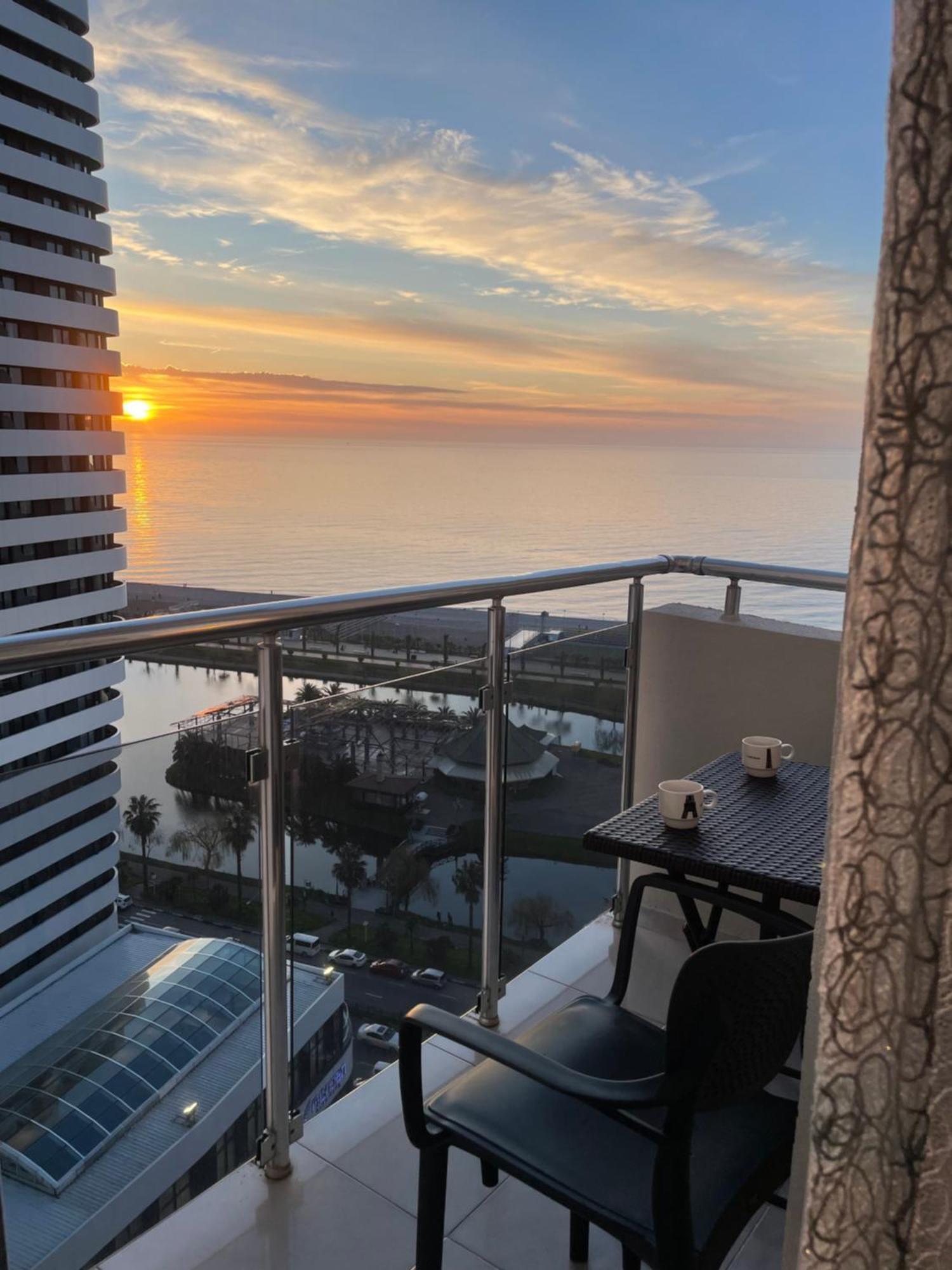 Roini Apartment Batumi Exteriér fotografie